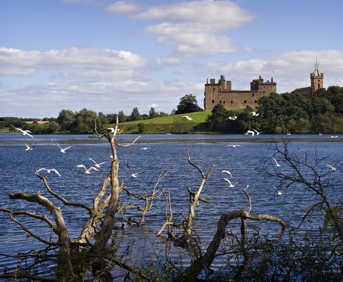 Glasgow to Edinburgh The John Muir Way Picture 2