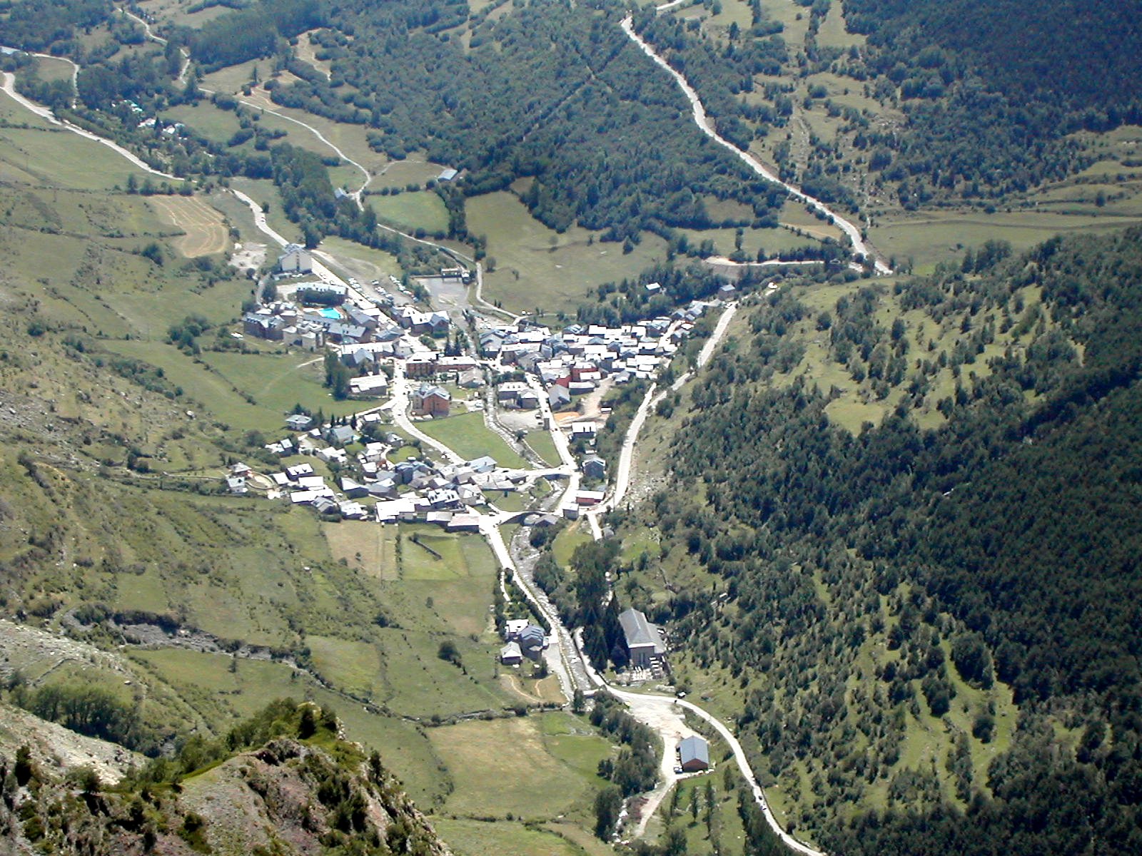 Pyrenees Lakes Trek Picture 3