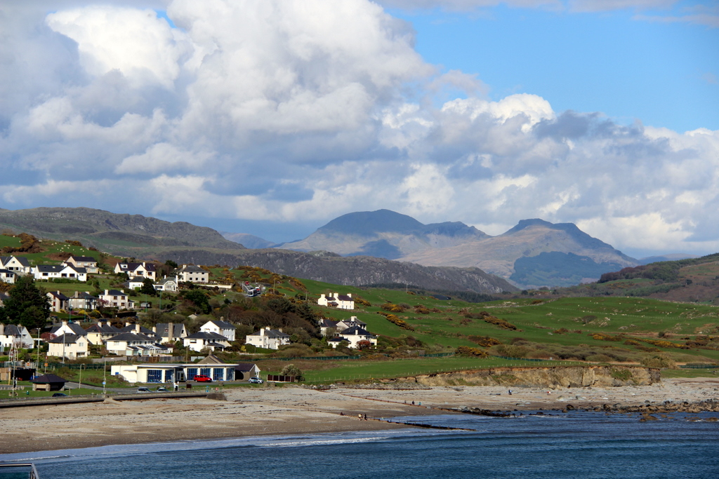 Snowdonia Coast to Coast Trek Picture 3